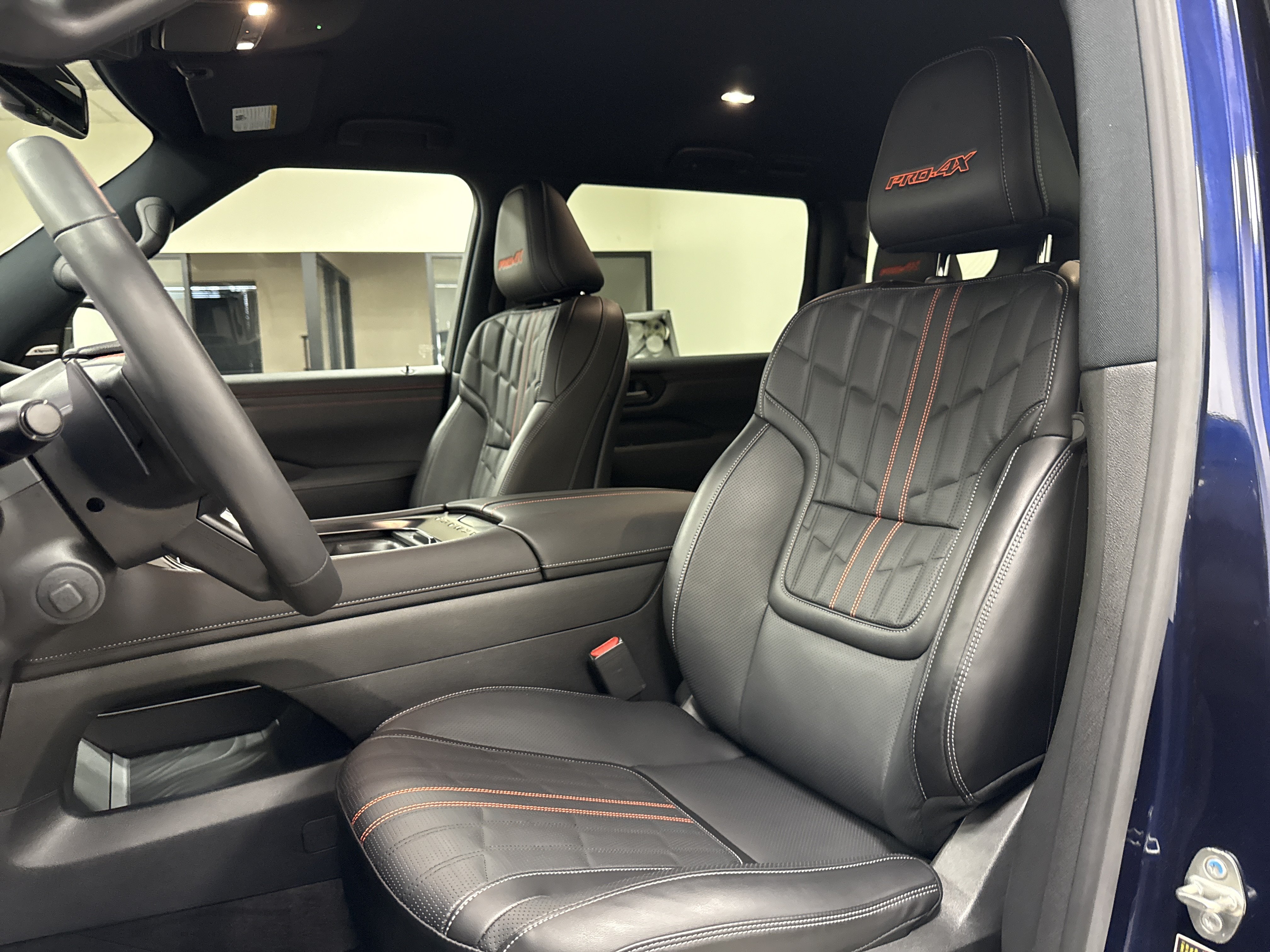 Used 2026 Nissan Armada PRO-4X w/ Captain's Chari Seat Package AWD/4WD image 13