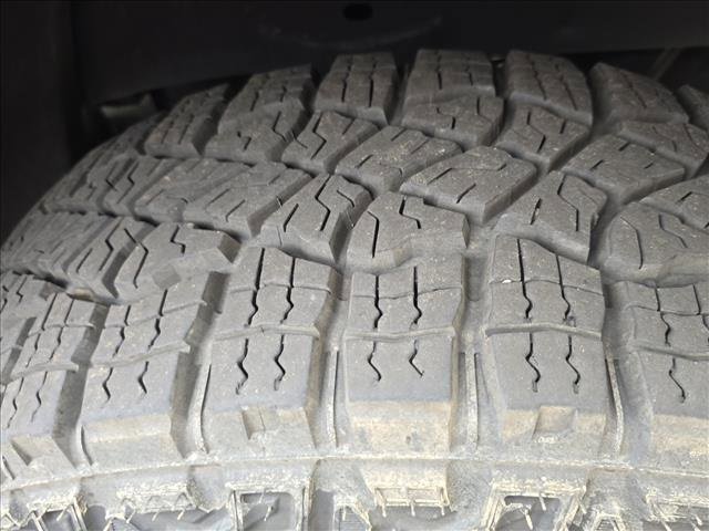 Used 2025 Chevrolet Colorado Trail Boss image 9