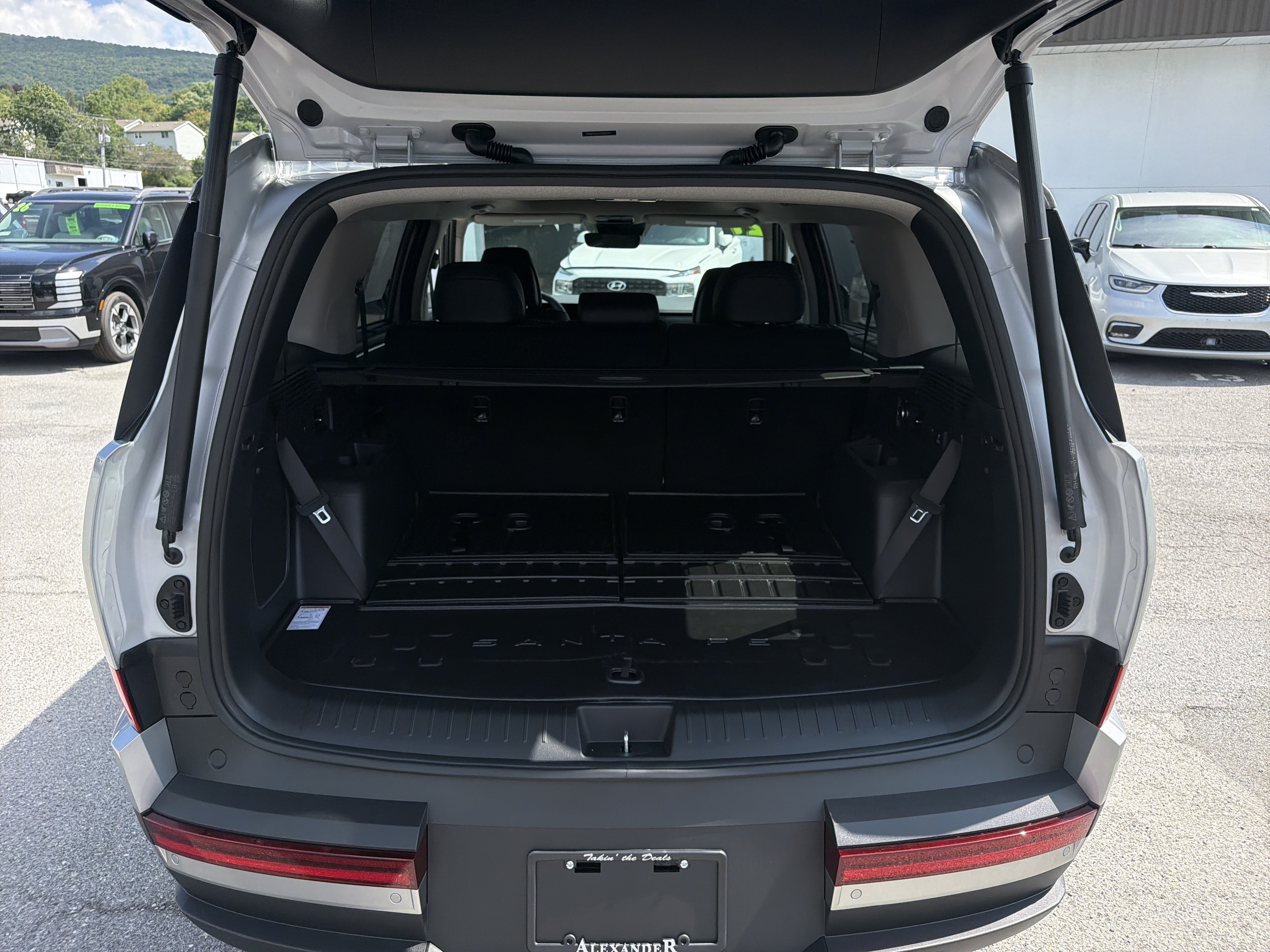 New 2027 Hyundai Santa Fe Limited AWD/4WD image 5