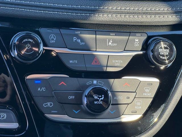 New 2026 Chrysler Pacifica Limited w/ S Appearance Package image 17