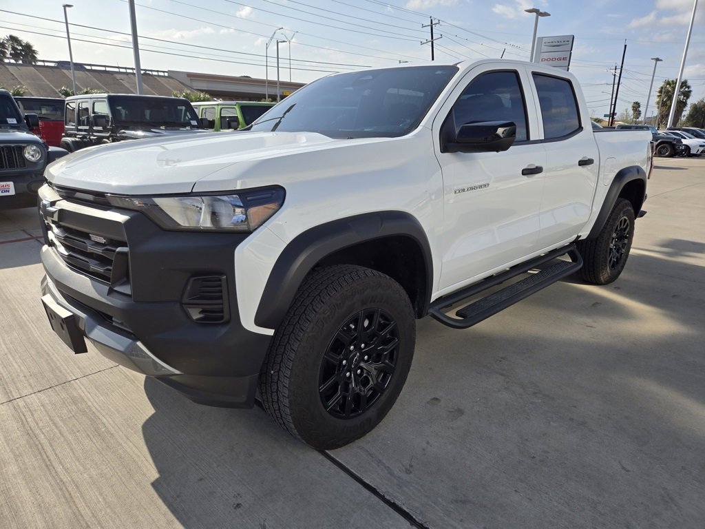 Used 2024 Chevrolet Colorado Trail Boss w/ Technology Package image 7