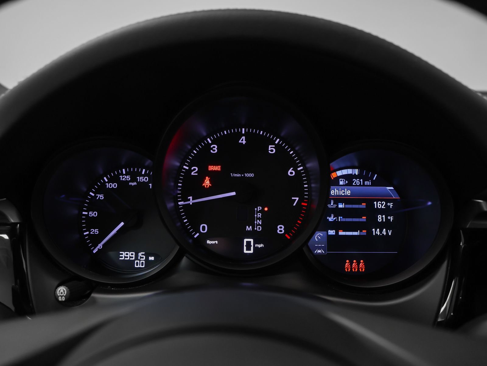 Certified 2023 Porsche Macan AWD/4WD image 34