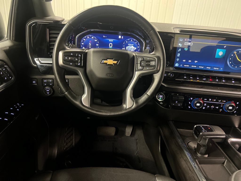 Certified 2023 Chevrolet Silverado 1500 LTZ w/ LTZ Convenience Package II AWD/4WD image 18