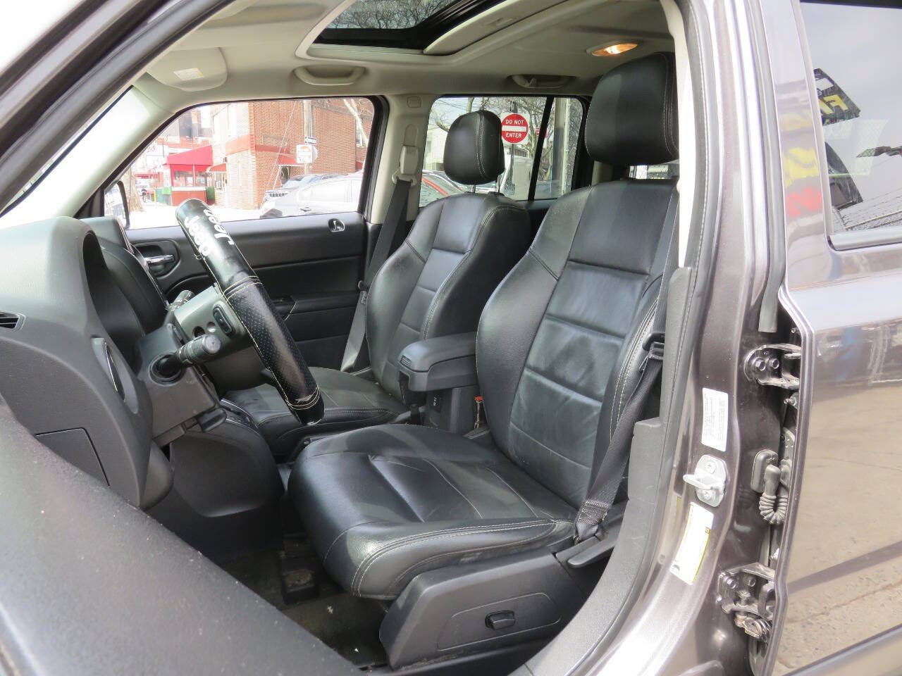 Used 2016 Jeep Patriot High Altitude AWD/4WD image 10