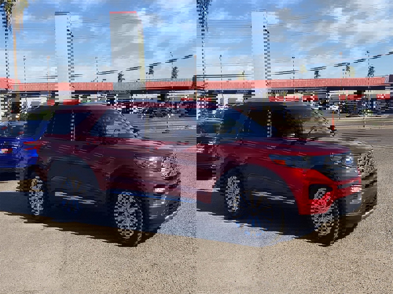 Used 2020 Ford Explorer Limited w/ Class III Trailer Tow Package image 8