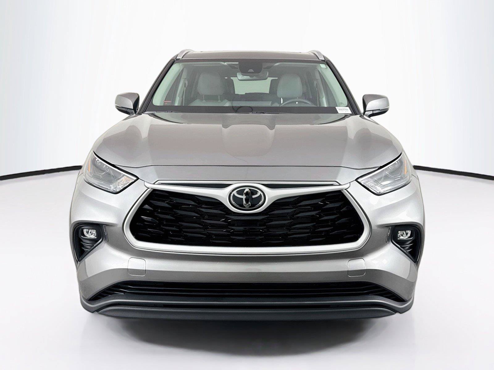 Certified 2026 Toyota Highlander XLE AWD/4WD image 9