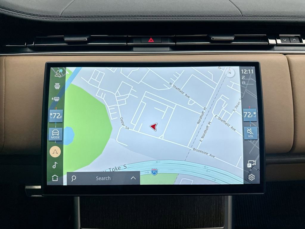 Used 2024 Land Rover Range Rover SE image 18