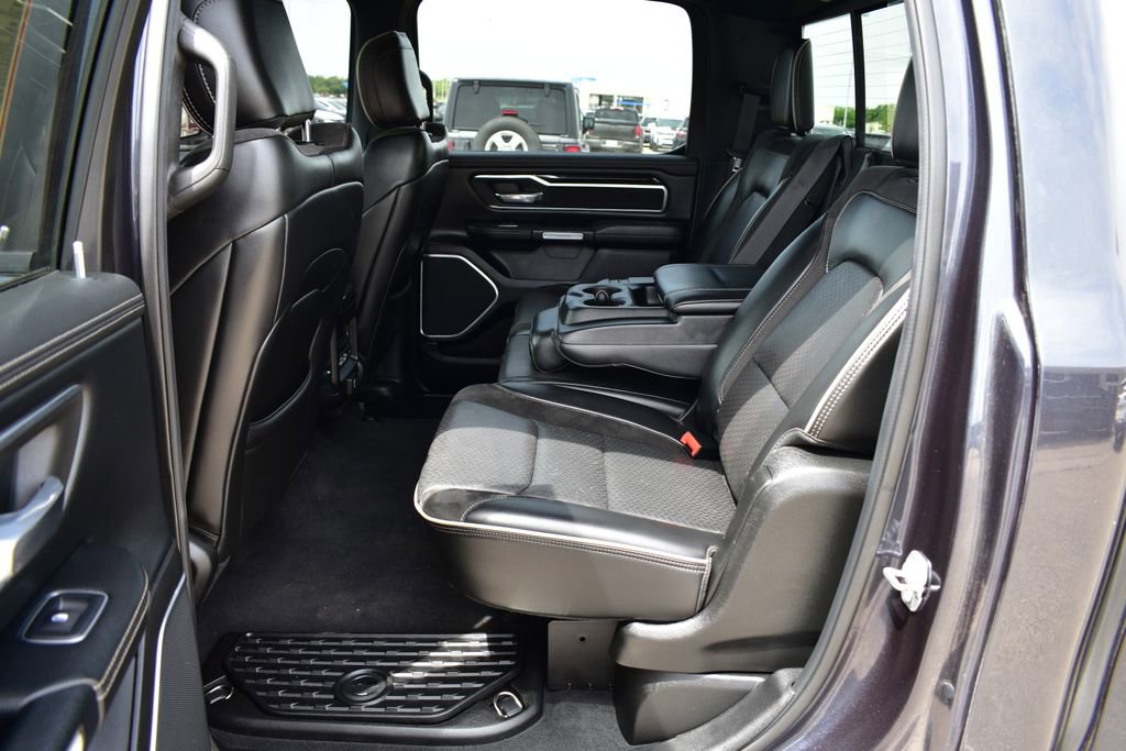 Used 2019 RAM 1500 Laramie AWD/4WD image 25