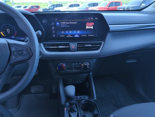 Used 2024 Chevrolet TrailBlazer LS w/ LS Convenience Package FWD image 18