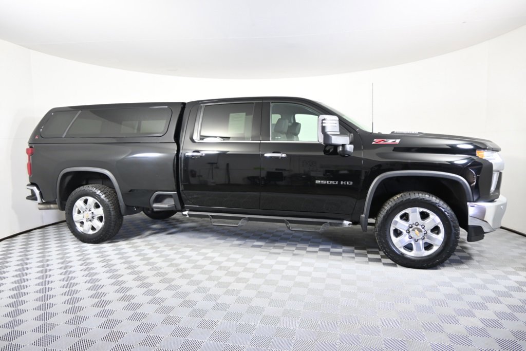 Used 2023 Chevrolet Silverado 2500 LTZ w/ LTZ Plus Package image 9