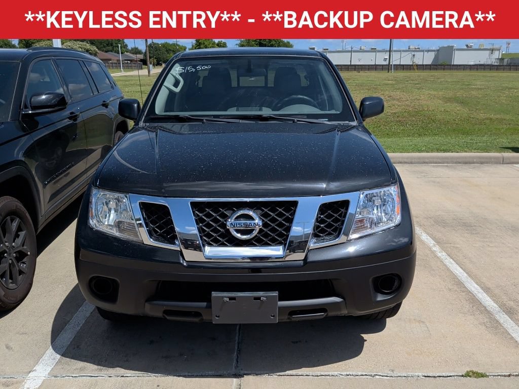 Used 2019 Nissan Frontier SV RWD image 2