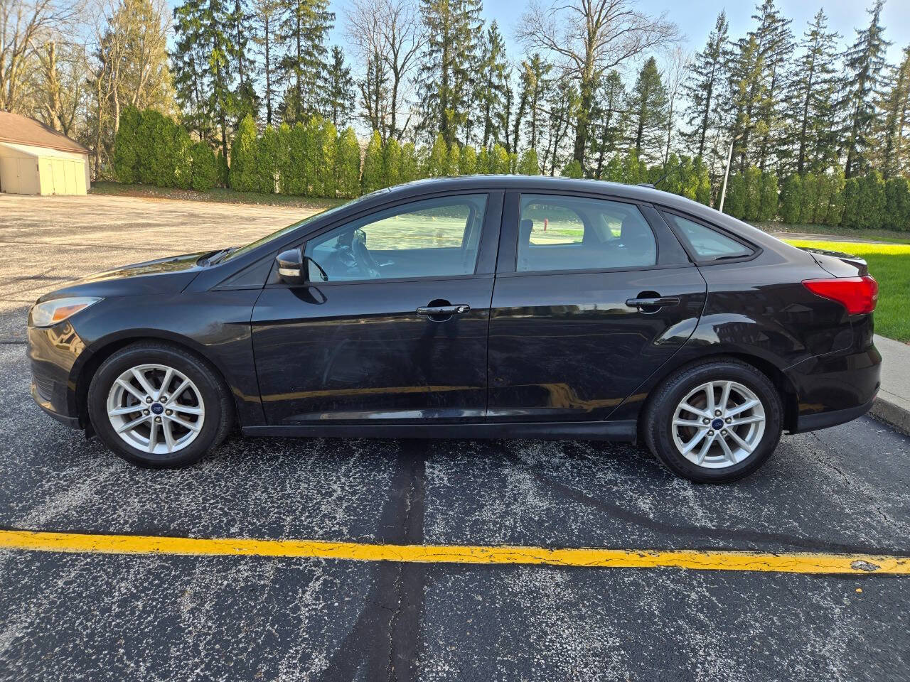 Used 2015 Ford Focus SE image 4
