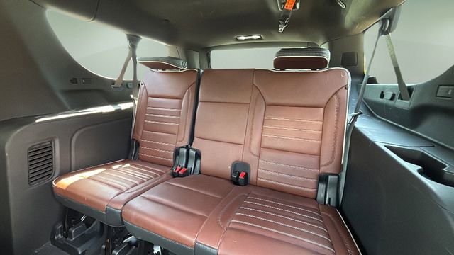 Used 2023 GMC Yukon XL Denali Ultimate image 22