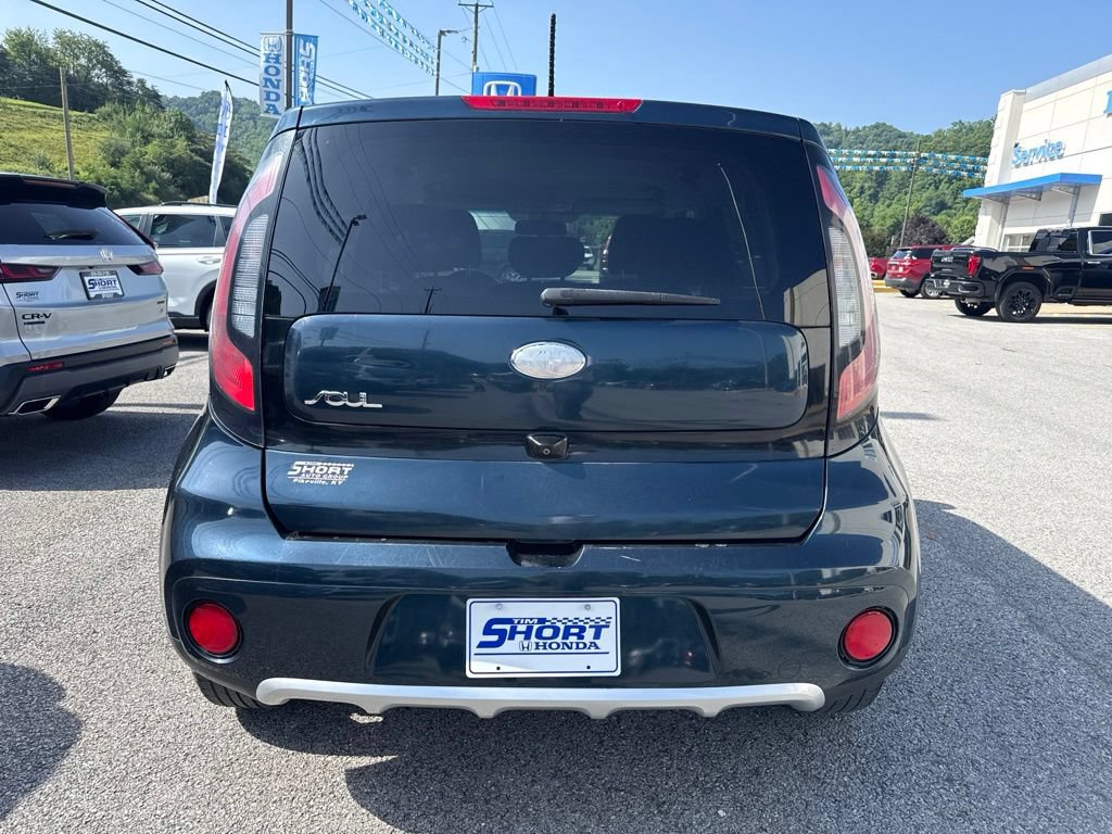 Used 2018 Kia Soul + FWD image 7