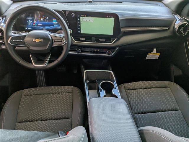 Used 2025 Chevrolet Equinox LT w/ Safety and Technology Package FWD image 17