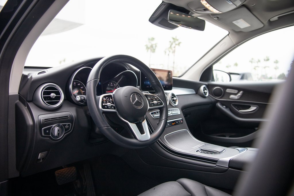 Used 2022 Mercedes-Benz GLC 300 image 9