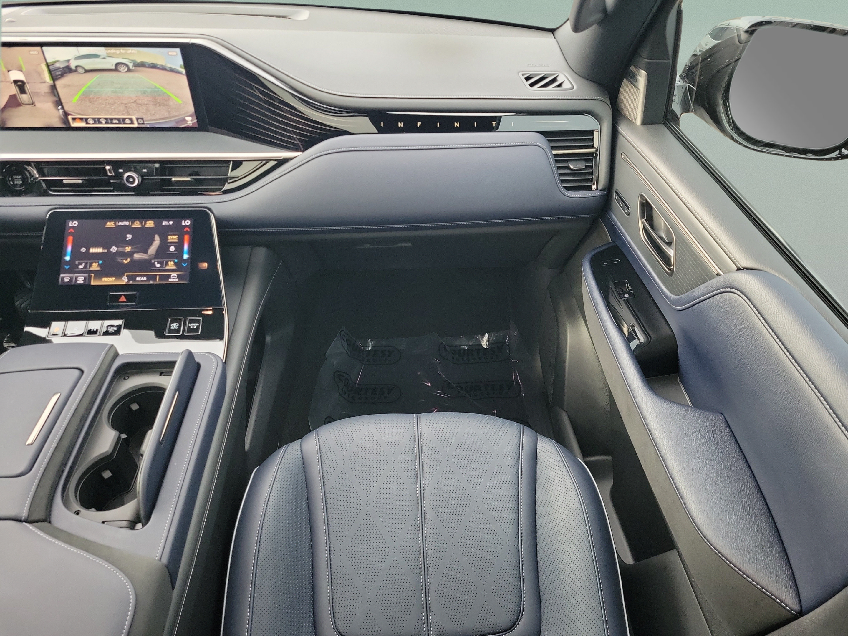 Certified 2026 INFINITI QX80 4WD w/ Sport Exterior Package image 12