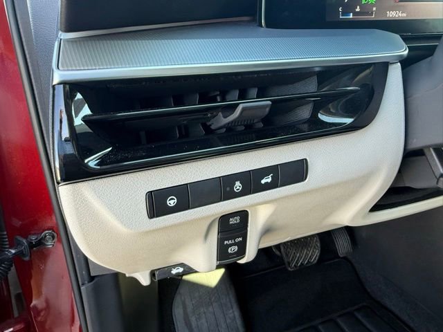 Used 2025 Nissan Murano SL AWD/4WD image 13