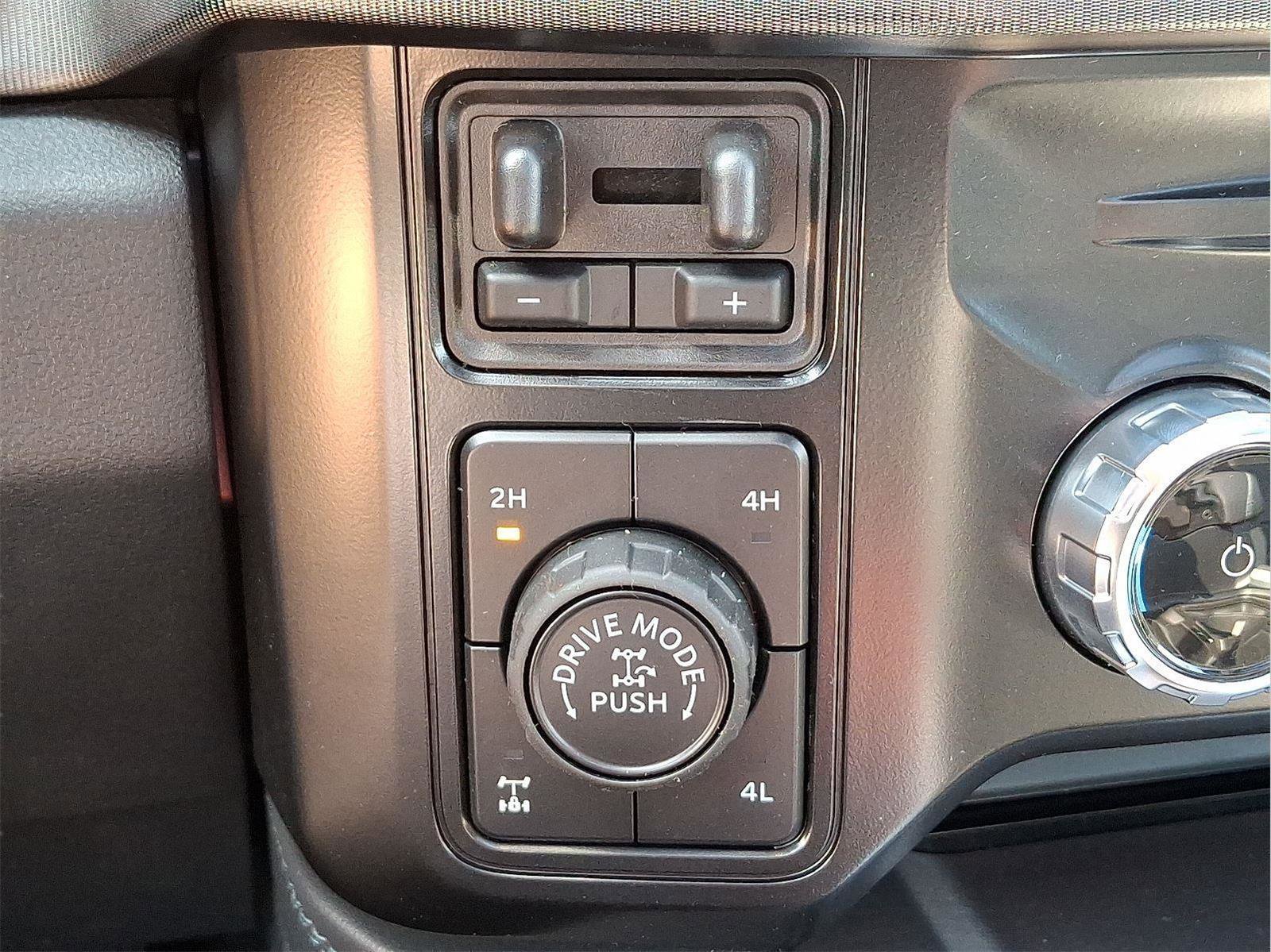 New 2026 Ford F250 Platinum w/ Tremor Off-Road Package image 17