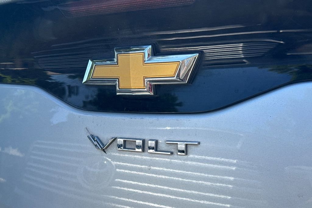 Used 2018 Chevrolet Volt LT FWD image 7
