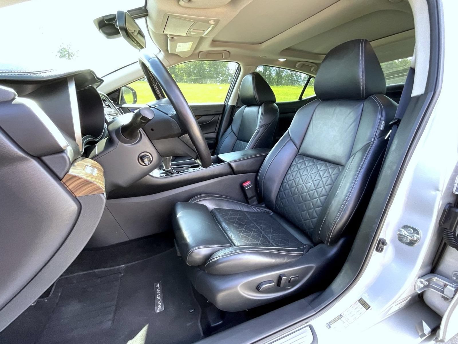 Used 2017 Nissan Maxima Platinum FWD image 10