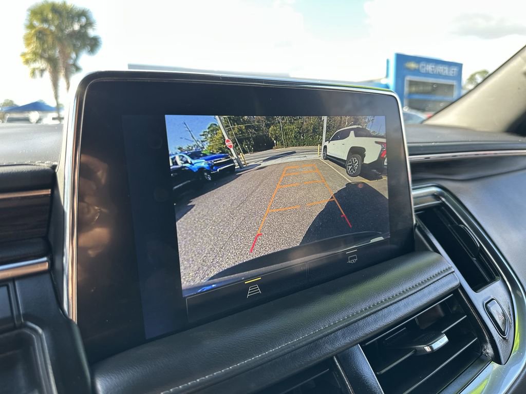 Used 2024 Chevrolet Suburban LT image 24
