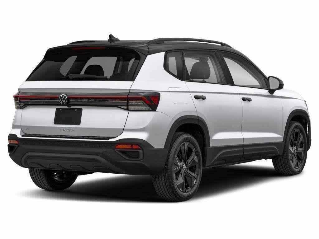 New 2026 Volkswagen Taos SE AWD/4WD image 2