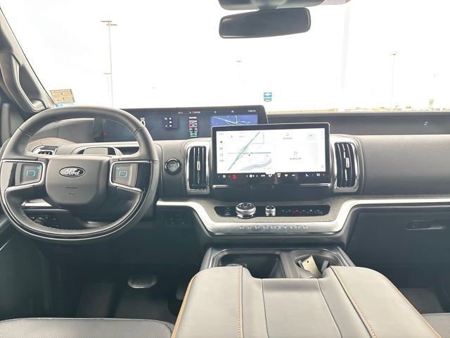 Used 2025 Ford Expedition Tremor image 12