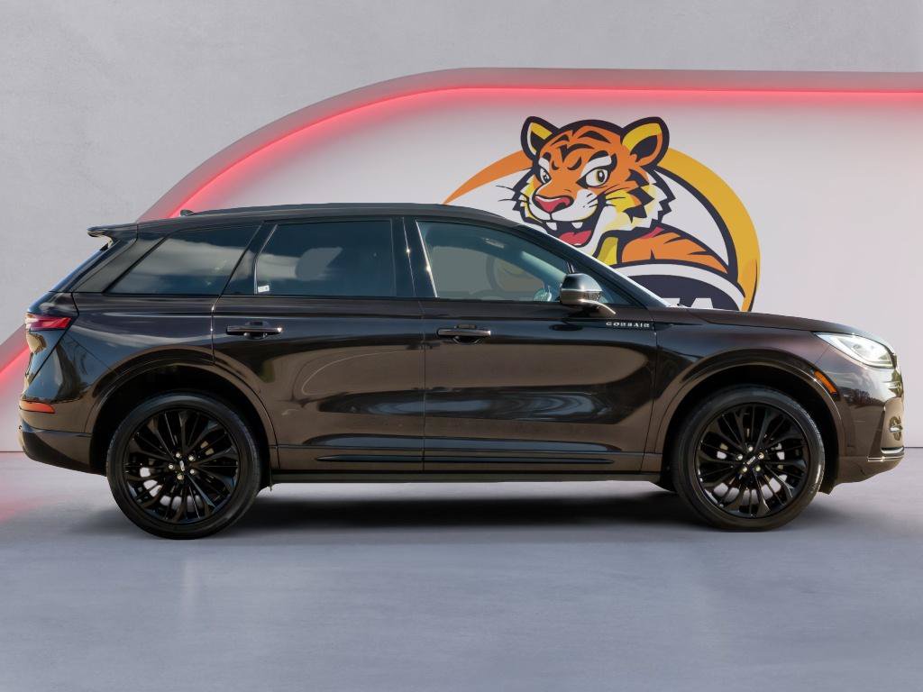 Used 2023 Lincoln Corsair Reserve w/ Equipment Group 201A AWD/4WD image 4