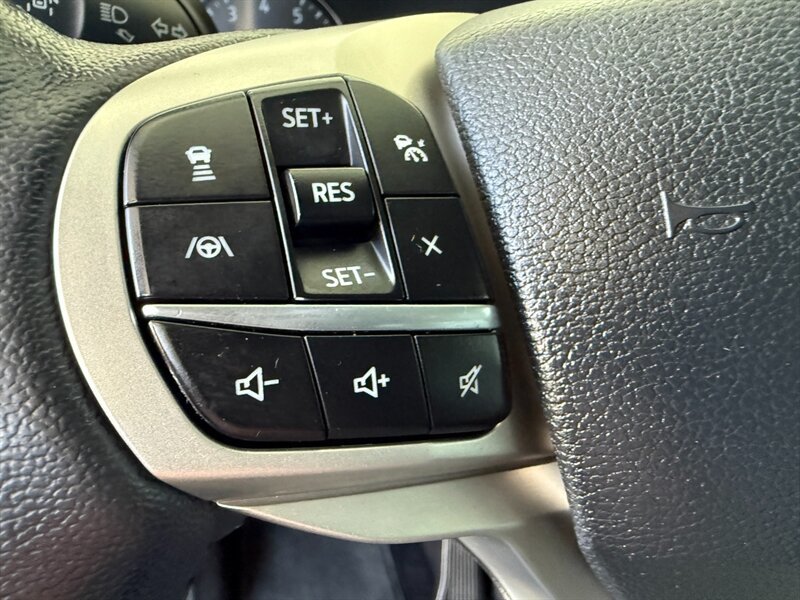 Used 2021 Ford Explorer XLT w/ Equipment Group 202A RWD image 19