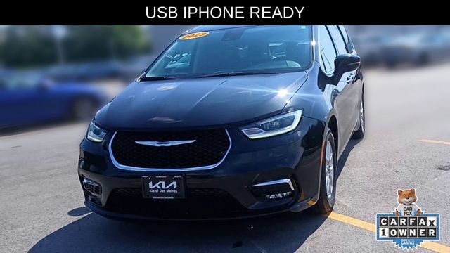 Used 2023 Chrysler Pacifica Touring-L FWD image 6