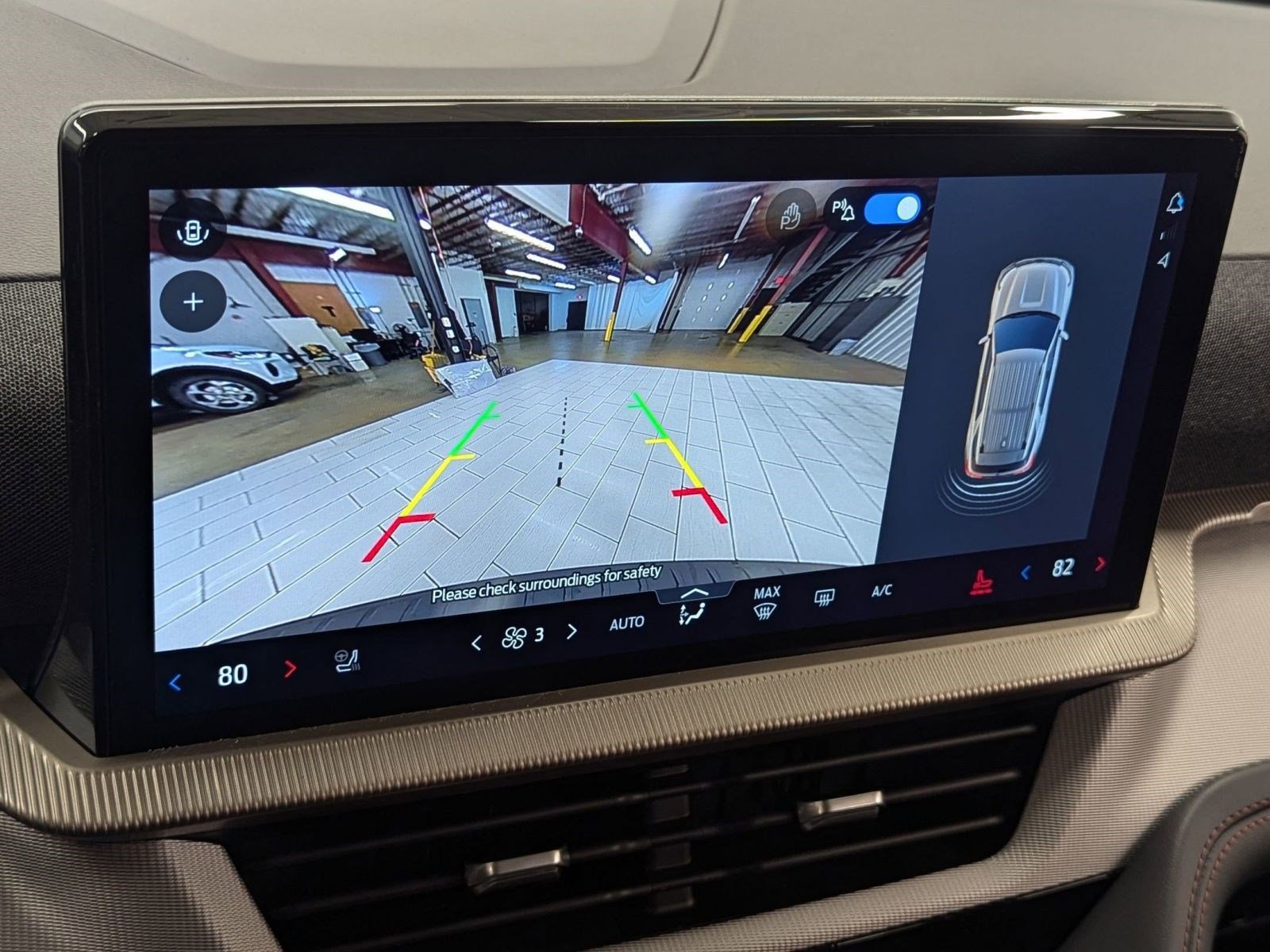 New 2026 Ford Explorer Active w/ Active Comfort Package image 30