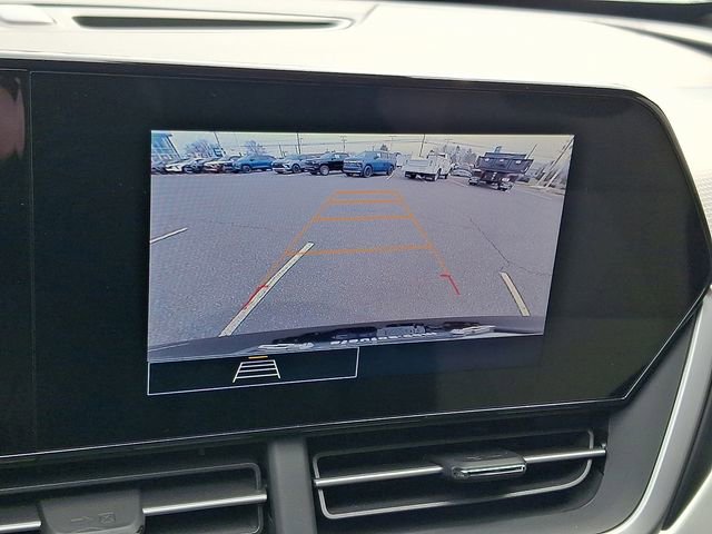 Certified 2025 Chevrolet Trax RS w/ Driver Confidence Package image 17