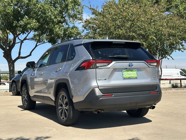 Used 2022 Toyota RAV4 XLE Premium AWD/4WD image 3