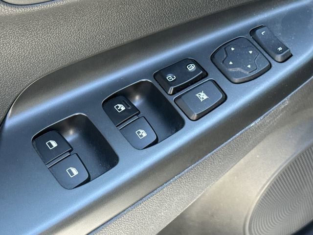 Used 2023 Hyundai Kona SEL FWD image 19