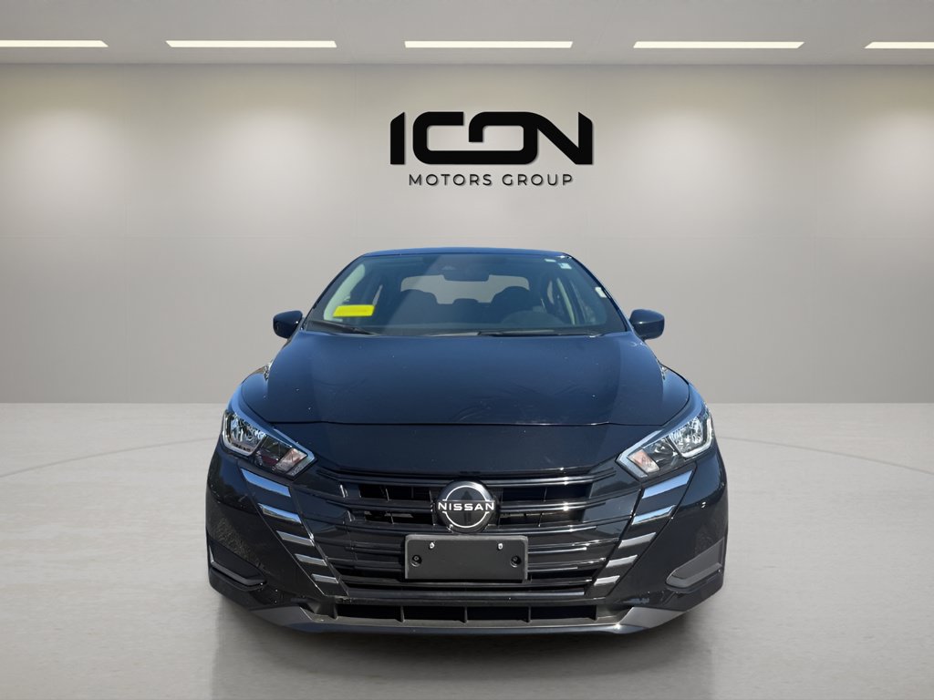 Used 2023 Nissan Versa SV FWD image 9
