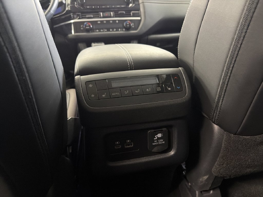 Certified 2025 Nissan Pathfinder Platinum w/ Cargo Package FWD image 21
