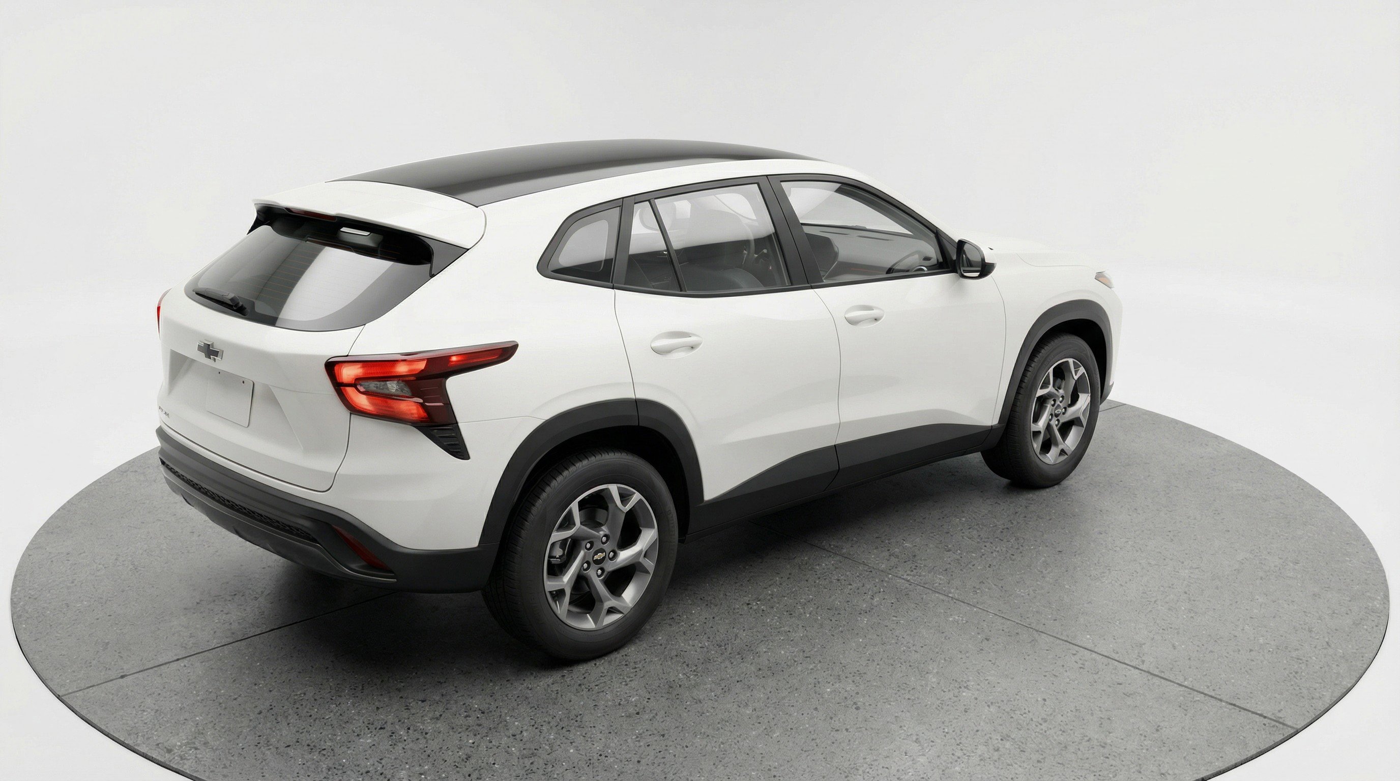 Used 2025 Chevrolet Trax LT FWD image 9