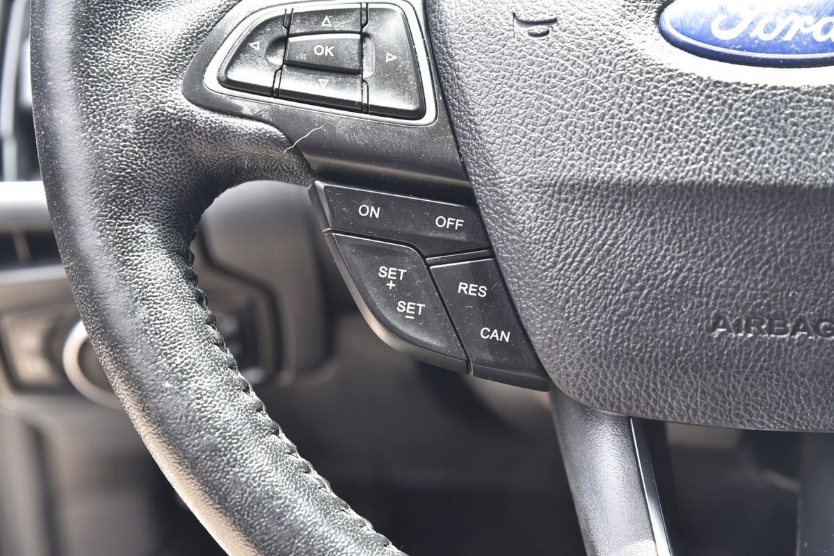 Used 2015 Ford Focus Titanium w/ Titanium Cold Weather Package image 24