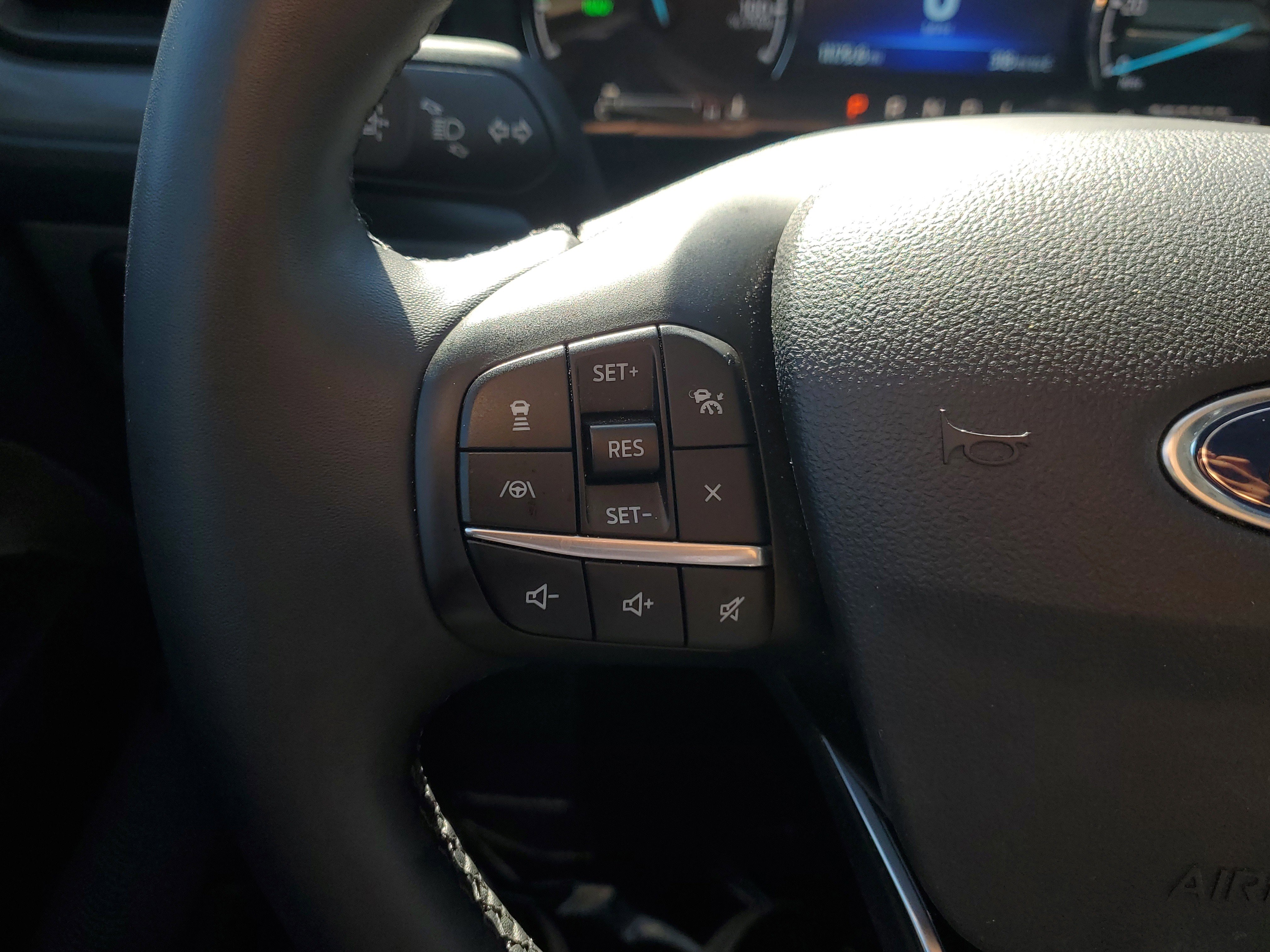 Certified 2024 Ford Maverick Lariat w/ Black Appearance Package image 24