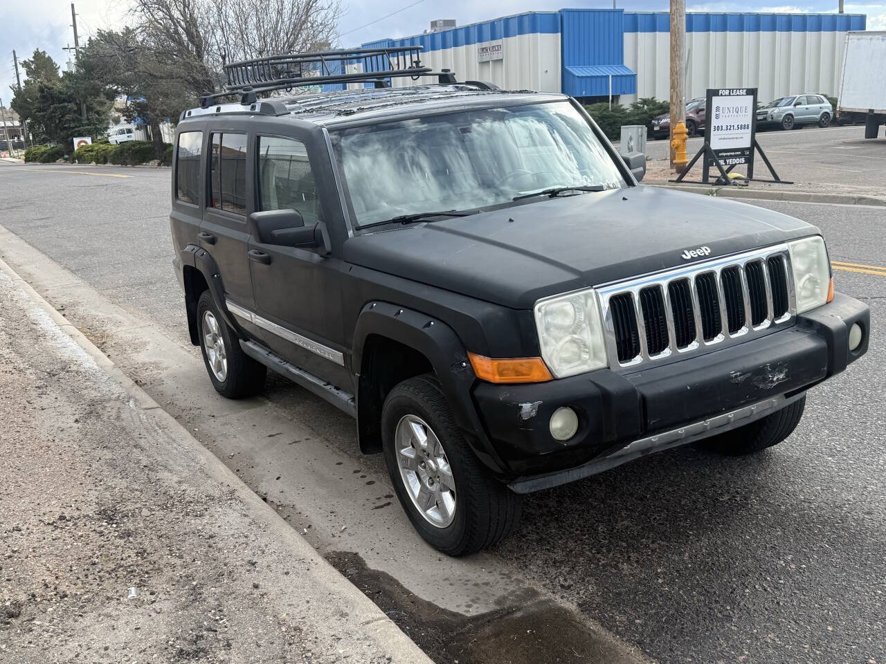 Used 2006 Jeep Commander Limited w/ Trailer Tow Group IV RWD image 5