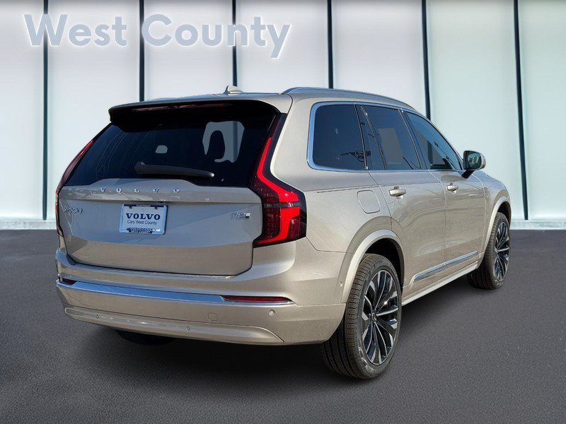 New 2026 Volvo XC90 T8 Plus w/ Protection Package Premier AWD/4WD image 3
