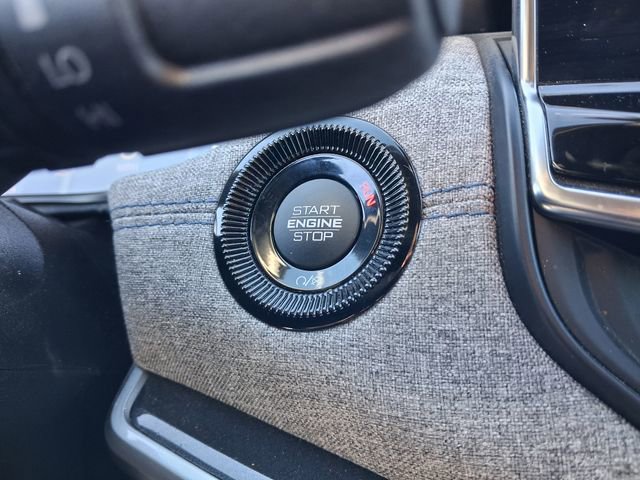 Used 2024 Jeep Compass Sport image 30