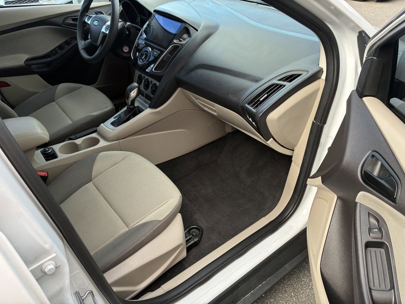 Used 2012 Ford Focus SE image 15