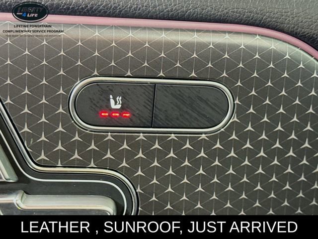 Used 2025 Mercedes-Benz GLB 250 GLB 250 w/ Exclusive Package image 21