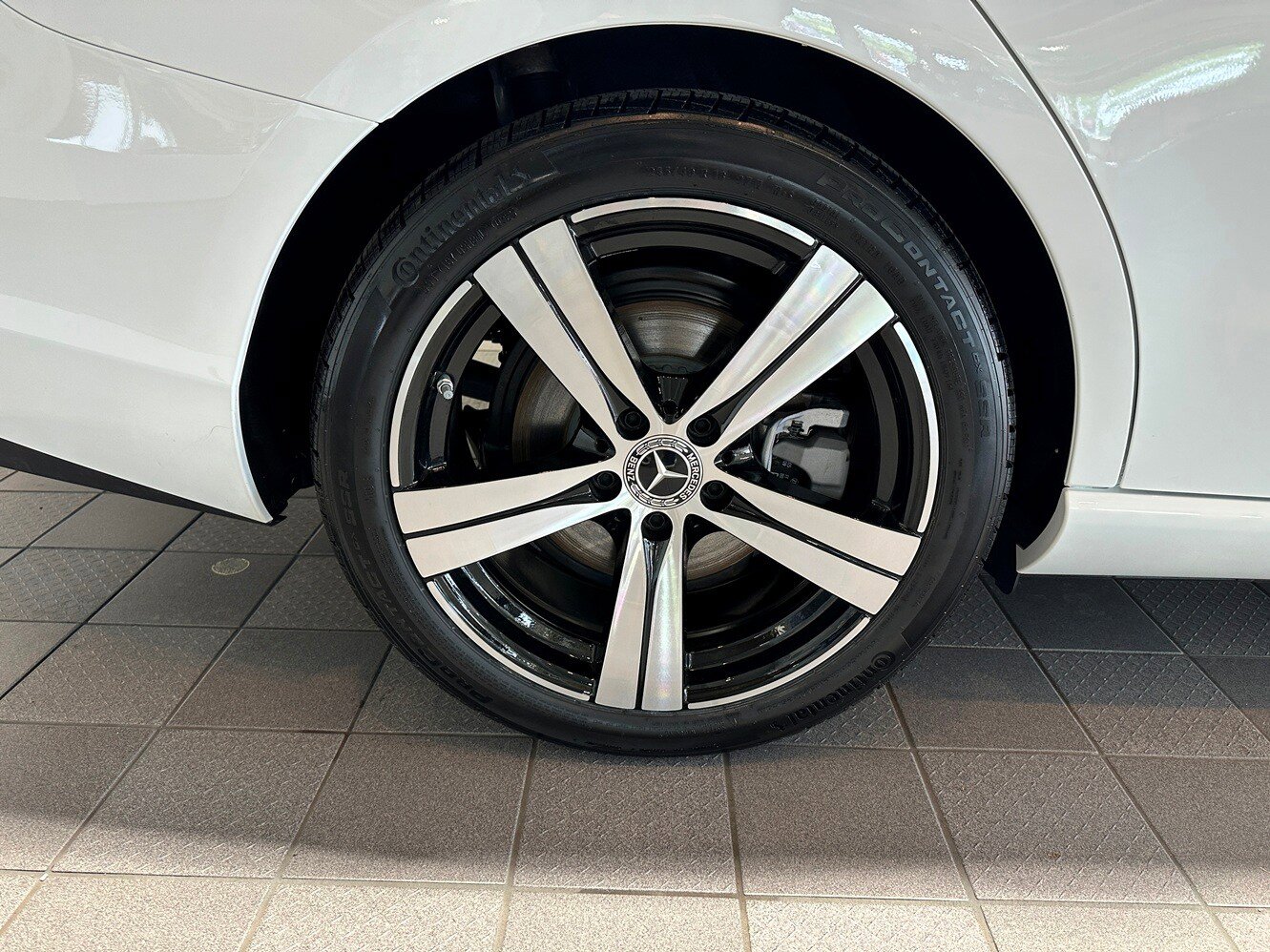 New 2026 Mercedes-Benz C 300 4MATIC Sedan image 16