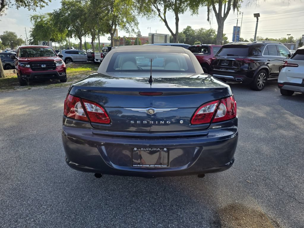 Used 2008 Chrysler Sebring Limited w/ Luxury Group FWD image 4