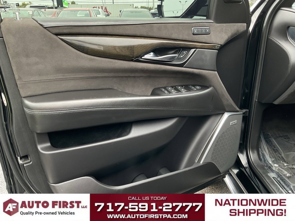 Used 2020 Cadillac Escalade ESV Platinum AWD/4WD image 6