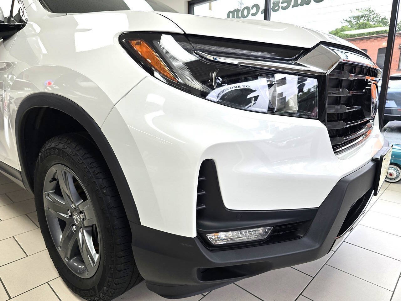 Used 2023 Honda Ridgeline RTL-E image 9