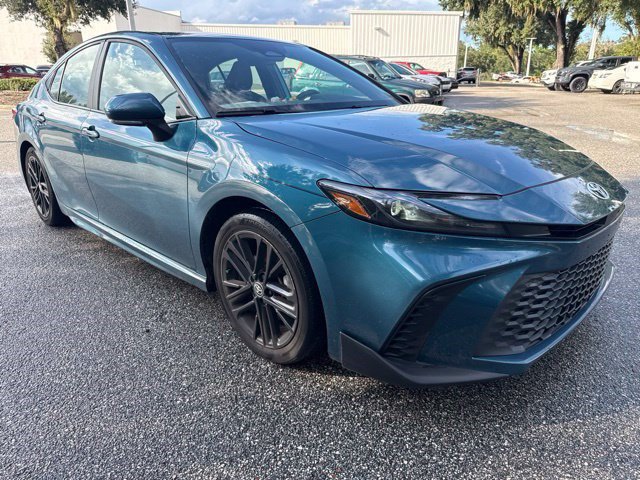 Used 2025 Toyota Camry SE w/ Multimedia Upgrade Package FWD image 7
